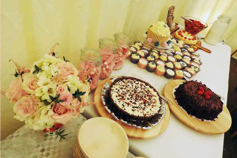 puddings desserts catering swindon - All Events Hog Roast Hog Roast Swindon - puddings desserts catering swindon